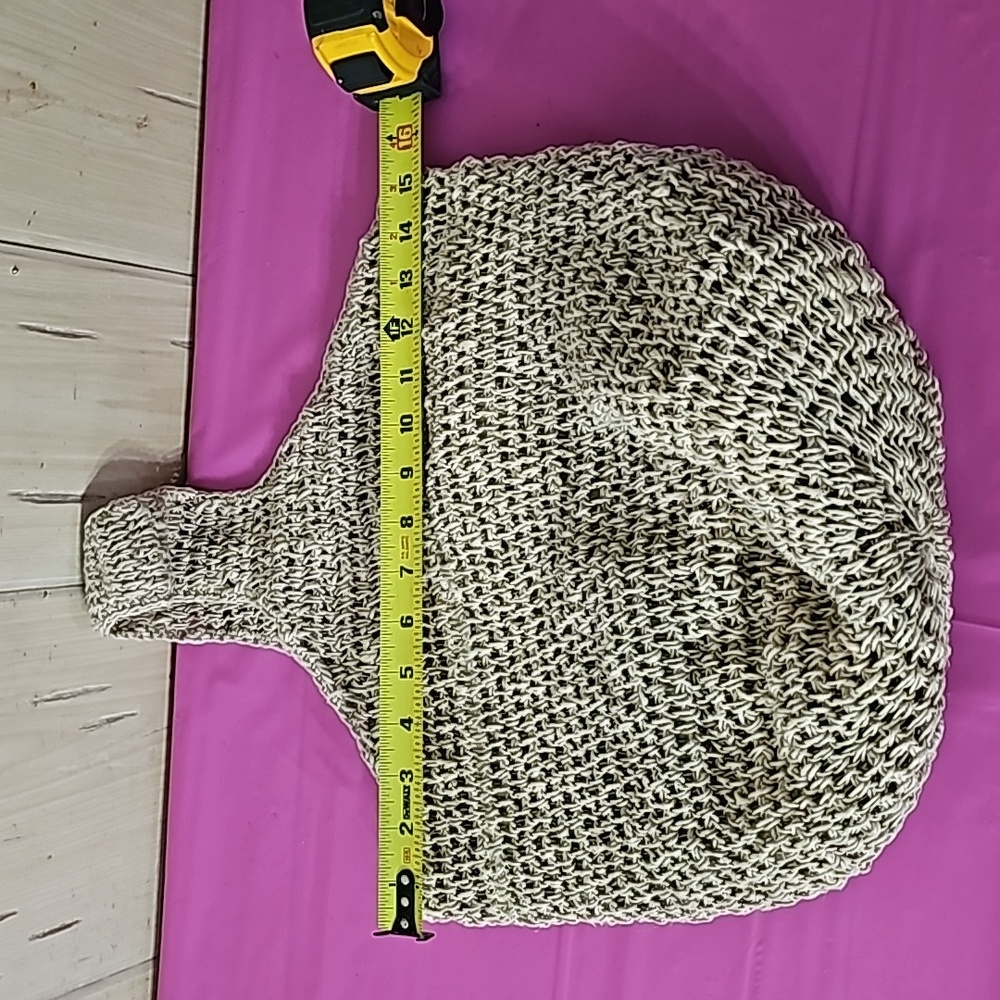 Tan vintage woven tote